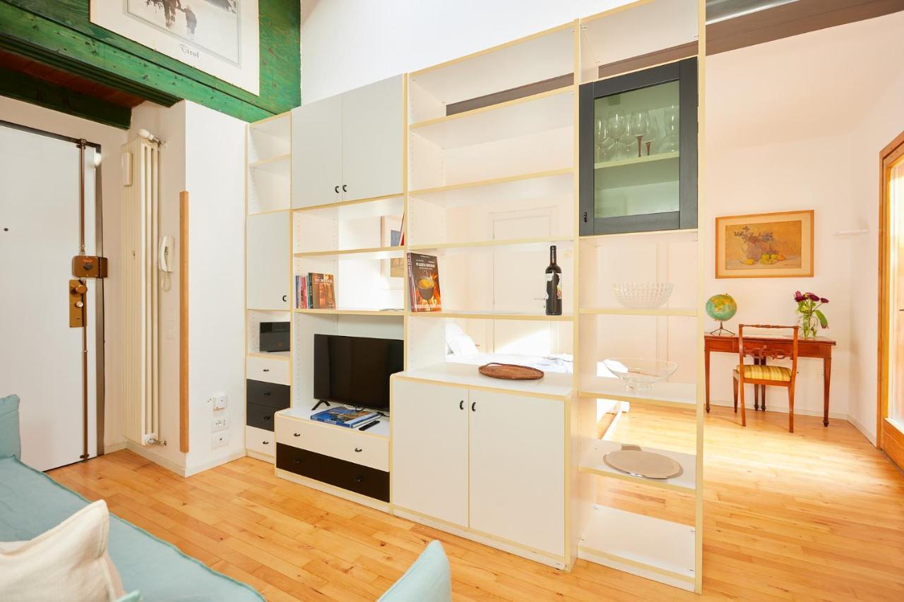 Italian Design Small Attic Bologna Luaran gambar